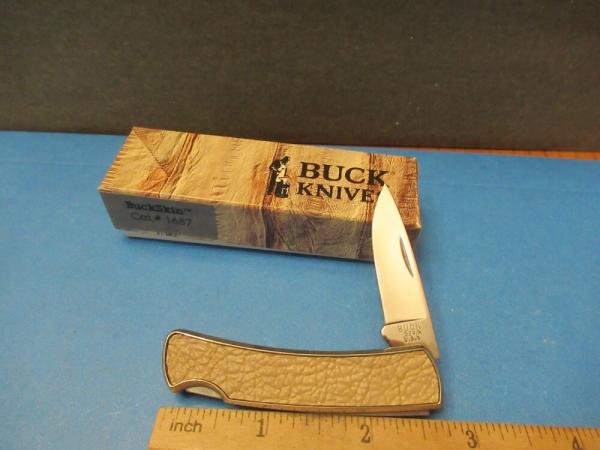 Buck BuckSkin Lock Back Model # 529 S3 