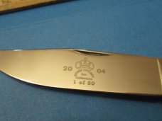 Queen 2004 Stag Mountain Man Stag Folding Hunter Lockback Queen 2004 Stag Mountain Man Stag Folding Hunter Lockback