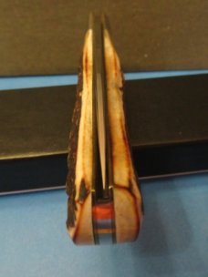 Queen 2004 Stag Mountain Man Stag Folding Hunter Lockback Queen 2004 Stag Mountain Man Stag Folding Hunter Lockback