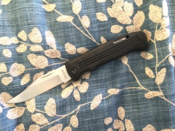 Vintage Kershaw 1044 lock back rubber handle
