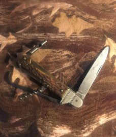 EXTRMLEY RARE WITH A PROBLEM  VOSS CUTLERY HORSEMAN