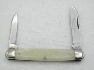 Queen Cutlery Co. #55 Sleeveboard Pen  in Imitation Onyx: 3 1/4” closed; 1971