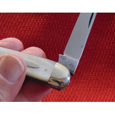 EXCELLENT VINTAGE ULSTER KNIFE CO. NY. DOGLEG WHITTLER KNIFE GENUINE PEARL 1876-1941 EXCELLENT VINTAGE ULSTER KNIFE CO. NY. DOGLEG WHITTLER KNIFE GENUINE PEARL 1876-1941