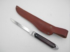 Queen Cutlery #76 Hunting and Fishing Knife: 8 5/8” overall with a 4 1/4” blade, 1970s Queen Cutlery #76 Hunting and Fishing Knife: 8 5/8” overall with a 4 1/4” blade, 1970s