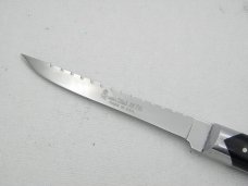 Queen Cutlery #76 Hunting and Fishing Knife: 8 5/8” overall with a 4 1/4” blade, 1970s Queen Cutlery #76 Hunting and Fishing Knife: 8 5/8” overall with a 4 1/4” blade, 1970s