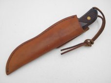 Queen Cutlery Rawhide Series #4190 Fixed Blade Skinning Knife: 9 1/2” overall with a 4 ” blade, 1995 Queen Cutlery Rawhide Series #4190 Fixed Blade Skinning Knife: 9 1/2” overall with a 4 ” blade, 1995