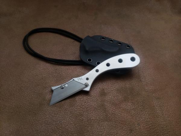 MMK&T Pocket Razor brushed