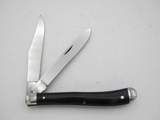 Queen Cutlery Co. #24B Slim Trapper – slick black : 4 1/8” closed; 1976, etched blade, Q 76 Queen Cutlery Co. #24B Slim Trapper – slick black : 4 1/8” closed; 1976, etched blade, Q 76