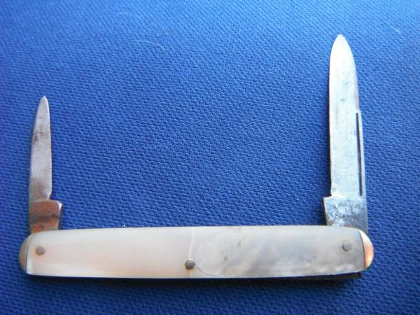  R. Hartkopf & Co. Two Blade Pocket Knife Mother of Pearl Handles Solingen Germany. Made in Germany!
