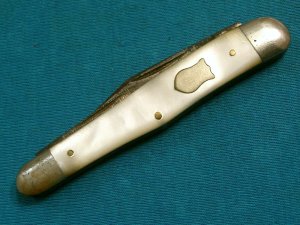 VINTAGE WESTERN GERMANY PEARL SWELL CENTER SERPENTINE WHITTLER FOLDING POCKET KNIFE KNIVES OLD MOP