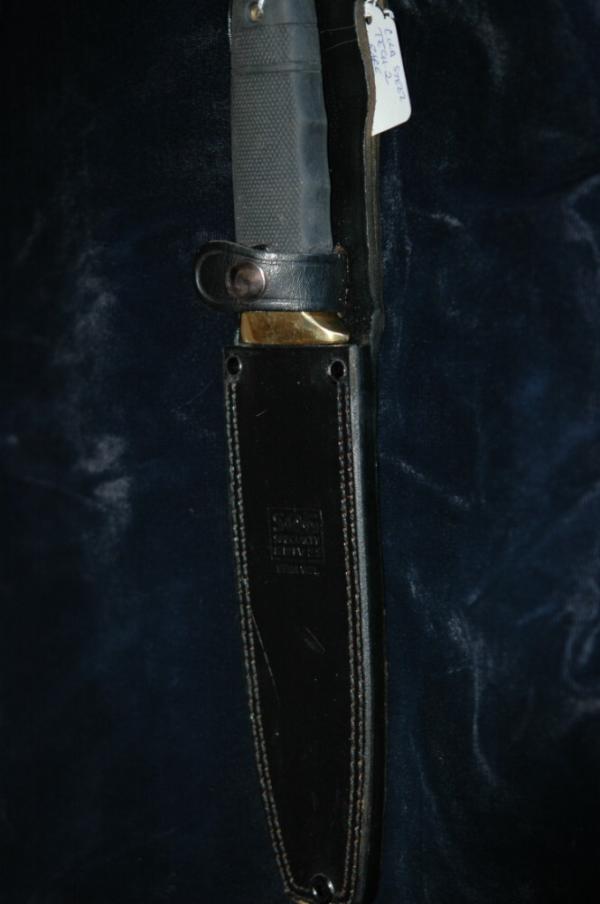Rare SOG Tech 2 with Heavy Leather Sheath - Excellent Condition - No Box