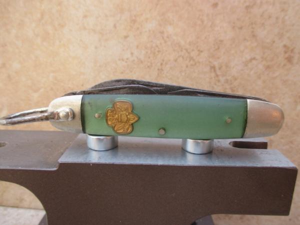 Kutmaster official Girl Scout Knife 