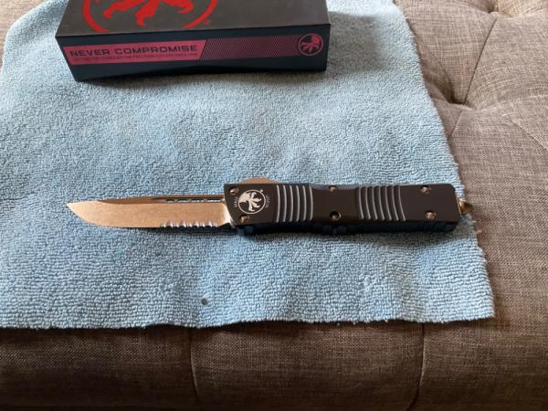 Microtech combat troodon,bronze.