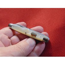 VINTAGE GEORGE WOSTENHOLM IXL CUTLERY GENUINE PEARL WHITTLER ETCHED CELBRATED I*XL KNIFE 1850-1890 VINTAGE GEORGE WOSTENHOLM IXL CUTLERY GENUINE PEARL WHITTLER ETCHED CELBRATED I*XL KNIFE 1850-1890