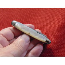 VINTAGE GEORGE WOSTENHOLM IXL CUTLERY GENUINE PEARL WHITTLER ETCHED CELBRATED I*XL KNIFE 1850-1890 VINTAGE GEORGE WOSTENHOLM IXL CUTLERY GENUINE PEARL WHITTLER ETCHED CELBRATED I*XL KNIFE 1850-1890