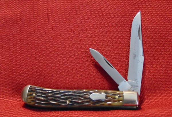 NEAR MINT VINTAGE JOHN PRIMBLE BELKNAP HDW. & MFG. CO. TRAPPER KNIFE ETCHED MAIN BLADE 1940-1960 NEAR MINT VINTAGE JOHN PRIMBLE BELKNAP HDW. & MFG. CO. TRAPPER KNIFE ETCHED MAIN BLADE 1940-1960