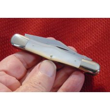 VINTAGE CATTARAUGUS CUTLERY CO. #32653 GENUINE PEARL SWELLCENTER WHITTLER KNIFE c1886/1963 VINTAGE CATTARAUGUS CUTLERY CO. #32653 GENUINE PEARL SWELLCENTER WHITTLER KNIFE c1886/1963