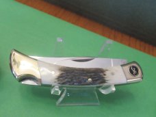 Browning Fish & Bird Stag Lock Back Model # 522 AUS-8A Steel