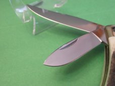 Browning Fish & Bird Stag Lock Back Model # 522 AUS-8A Steel