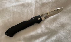 Beretta Zytel Skeleton Knife, Black Beretta Zytel Skeleton Knife, Black