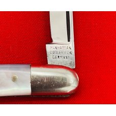 Vintage MANHATTAN CUTLERY CO 2 Swell Center Swayback Pen Pocket Knife 1868-1906 Salesman’s Sample NM Vintage MANHATTAN CUTLERY CO 2 Swell Center Swayback Pen Pocket Knife 1868-1906 Salesman’s Sample NM