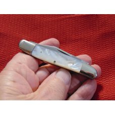 MINT VINTAGE CATTARAUGUS CUTLERY CO. GENUINE PEARL SERPENTINE JACK SAMPLE KNIFE c1886/1963 MINT VINTAGE CATTARAUGUS CUTLERY CO. GENUINE PEARL SERPENTINE JACK SAMPLE KNIFE c1886/1963