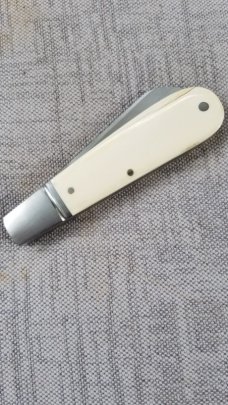 Kirilov Customs Mammoth Lambsfoot..4.25" cld..Rwl34..hand worked spring & spine..coa/slip/box Kirilov Customs Mammoth Lambsfoot..4.25" cld..Rwl34..hand worked spring & spine..coa/slip/box