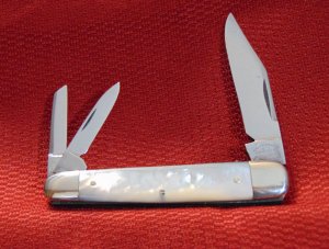 VINTAGE CATTARAUGUS CUTLERY CO. #32643 GENUINE PEARL WHITTLER KNIFE c1886/1963