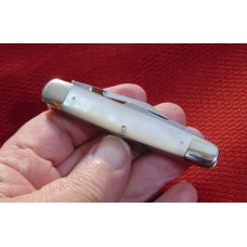 VINTAGE CATTARAUGUS CUTLERY CO. #32643 GENUINE PEARL WHITTLER KNIFE c1886/1963 VINTAGE CATTARAUGUS CUTLERY CO. #32643 GENUINE PEARL WHITTLER KNIFE c1886/1963