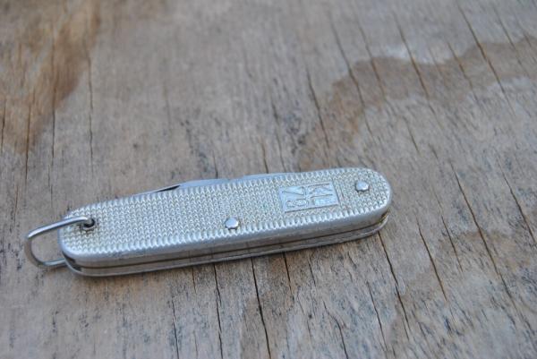 Dutch Nederlands Army Multi Blade Folder 1979 Made By AMEFA Light Use Waffled Aluminum Loud Blades Dutch Nederlands Army Multi Blade Folder 1979 Made By AMEFA Light Use Waffled Aluminum Loud Blades