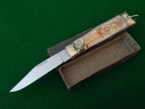 Original WHITE handle MEXICO Bullfighter lever lock auto mint in the original box 