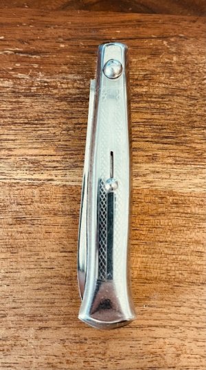 Reverse Sear Hole Knife
