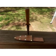 SMALL DAGGER AND SHEATH SMALL DAGGER AND SHEATH