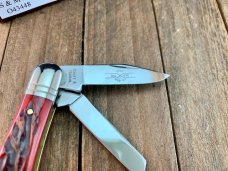 Schatt and Morgan 14th Anniversary Series Fiddle Back Whittler Red Jigged Bone 2004 Schatt and Morgan 14th Anniversary Series Fiddle Back Whittler Red Jigged Bone 2004