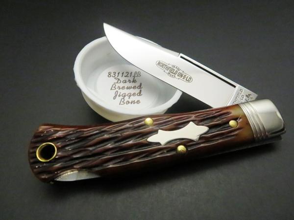 Great Eastern Cutlery Northfield UN-X-LD #83 Tascosa Lockback Dark Brewed Jigged Bone GEC 831121LB Great Eastern Cutlery Northfield UN-X-LD #83 Tascosa Lockback Dark Brewed Jigged Bone GEC 831121LB