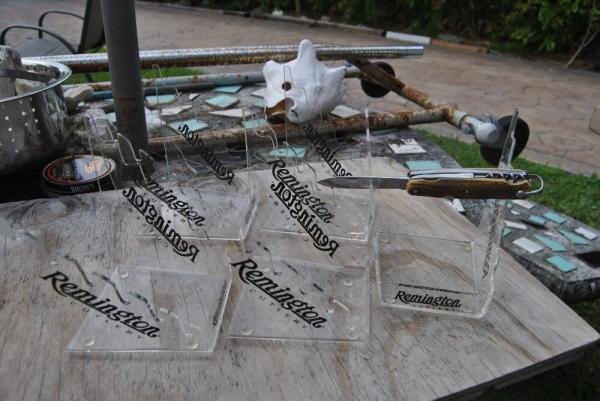 Remington Plexiglass Knife Stands Hold 5 knives Open mint New You Get FIVE Stands Remington Logo Remington Plexiglass Knife Stands Hold 5 knives Open mint New You Get FIVE Stands Remington Logo