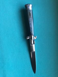 Rostfrei marked Italian stiletto