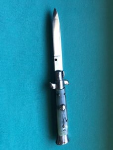 Rostfrei marked Italian stiletto