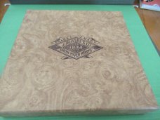 Russell Barlow Limited Edition Set Sawcut Brown Bone Serial # 0986