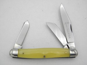 Queen Cutlery #9A Stockmen with Amber Handles:  4” closed, 1961 - 1971