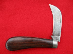 VINTAGE LF&C UNIVERSAL HAWKBILL 2132 KNIFE  1912-1950