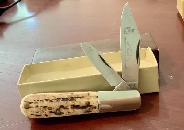 Orig Colonel Coon 2 Blade Barlow w/ Great Stag Handles & colonel coon blade etch & Orig Box