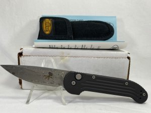 2001 MICROTECH L-UDT Black Hakka Pelita Damascus Auto w/ Pouch MINT IN BOX (Z 47970) 