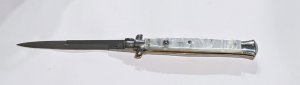 13" Imitation Pearl "MADE IN ITALY" Swivel Bolster