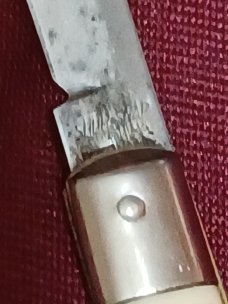 Vintage Shur Snap Fishtail switchblade. Vintage Shur Snap Fishtail switchblade.