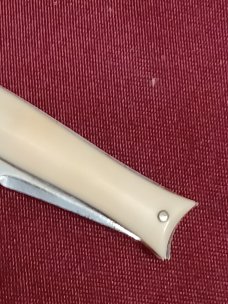 Vintage Shur Snap Fishtail switchblade. Vintage Shur Snap Fishtail switchblade.
