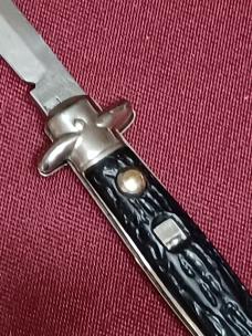 Vintage Shur Snap Fishtail switchblade. 