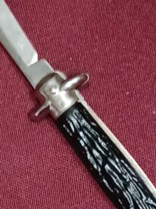 Vintage Shur Snap Fishtail switchblade. 