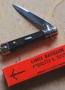 Medium Size Bargeon Medium Size Bargeon