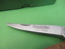Remington Turkey Hunter Derlin Handle Knife Model R-7 Remington Turkey Hunter Derlin Handle Knife Model R-7